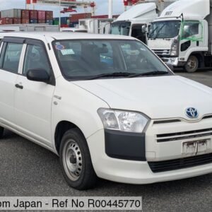 2019 TOYOTA SUCCEED HV